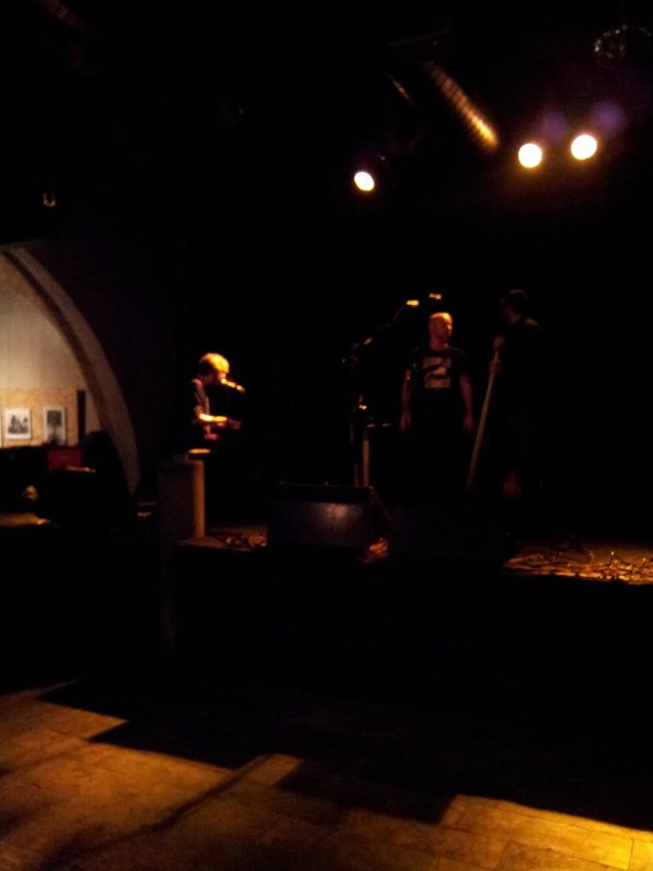 Xoel López ensayando una hora antes de comenzar el concierto.